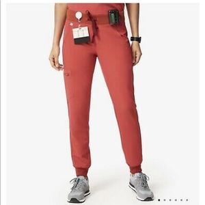 Figs Zamora Scrub Pant (CLAY)
